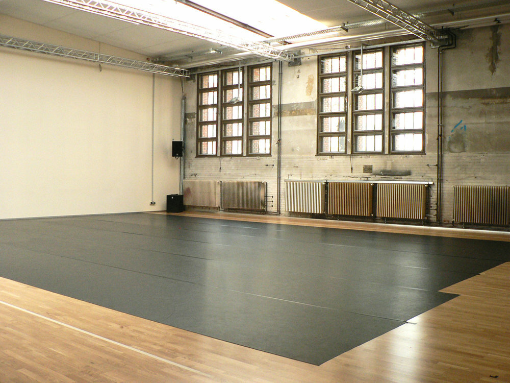 Tanzstudios bei sonnenlicht